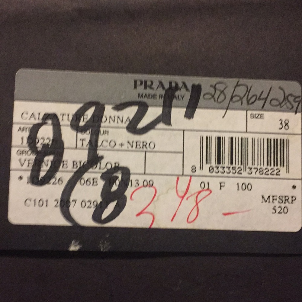 AUTHENTIC PRADA SHOE -PATENT LEATHER WHITE £ BLACK - Picture 6 of 8
